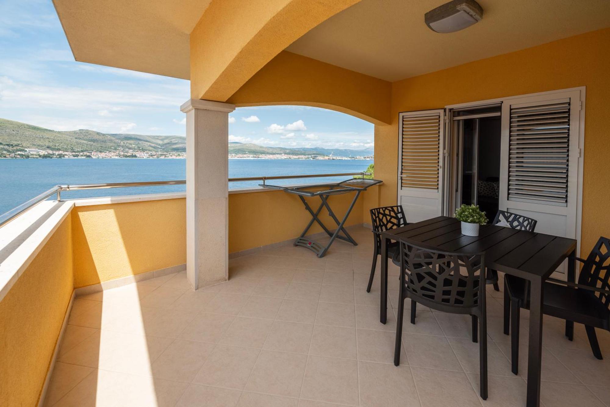 Lavanda Residence With Heated Pool Trogir Split Donji Okrug  Exterior photo