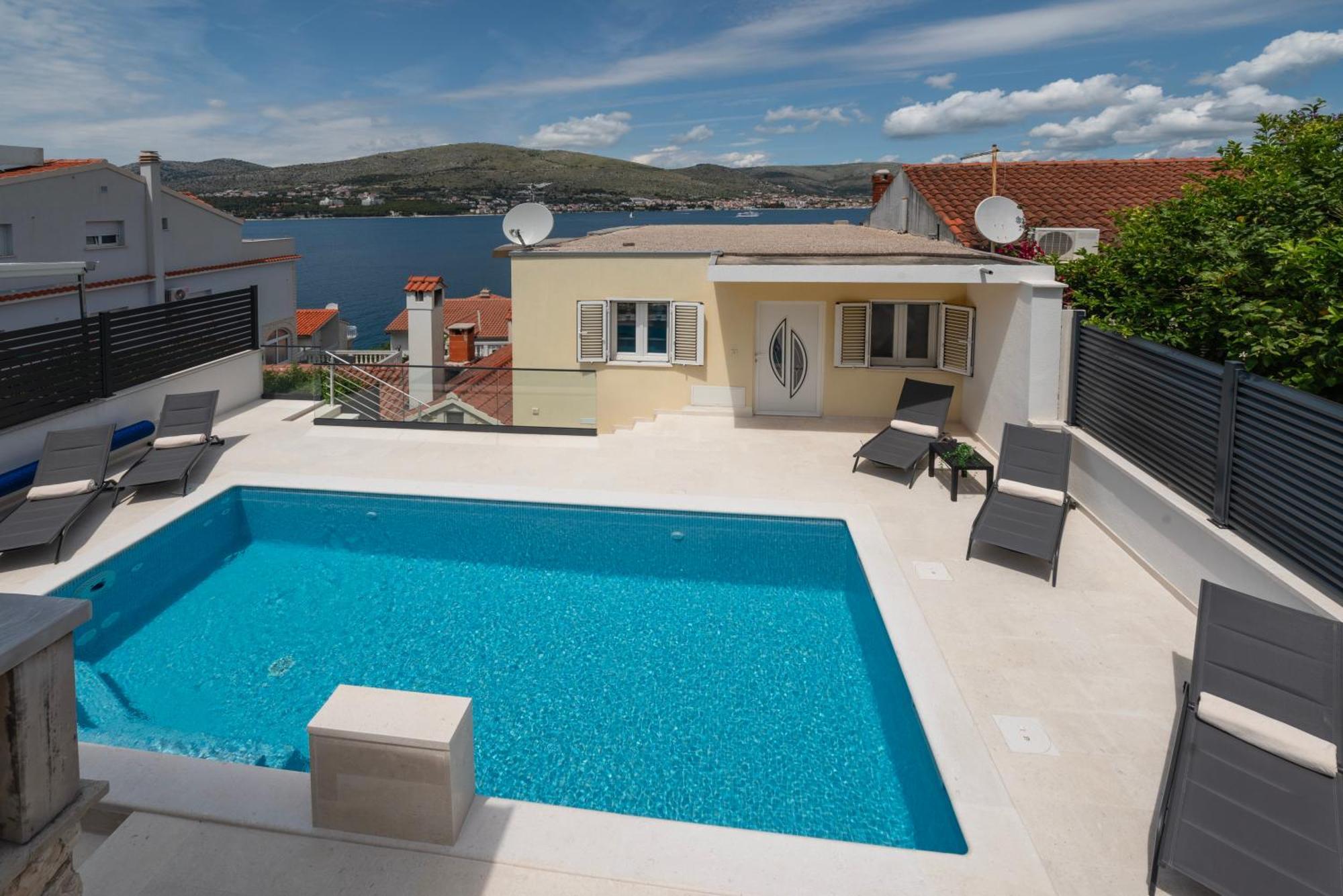 Lavanda Residence With Heated Pool Trogir Split Donji Okrug  Exterior photo