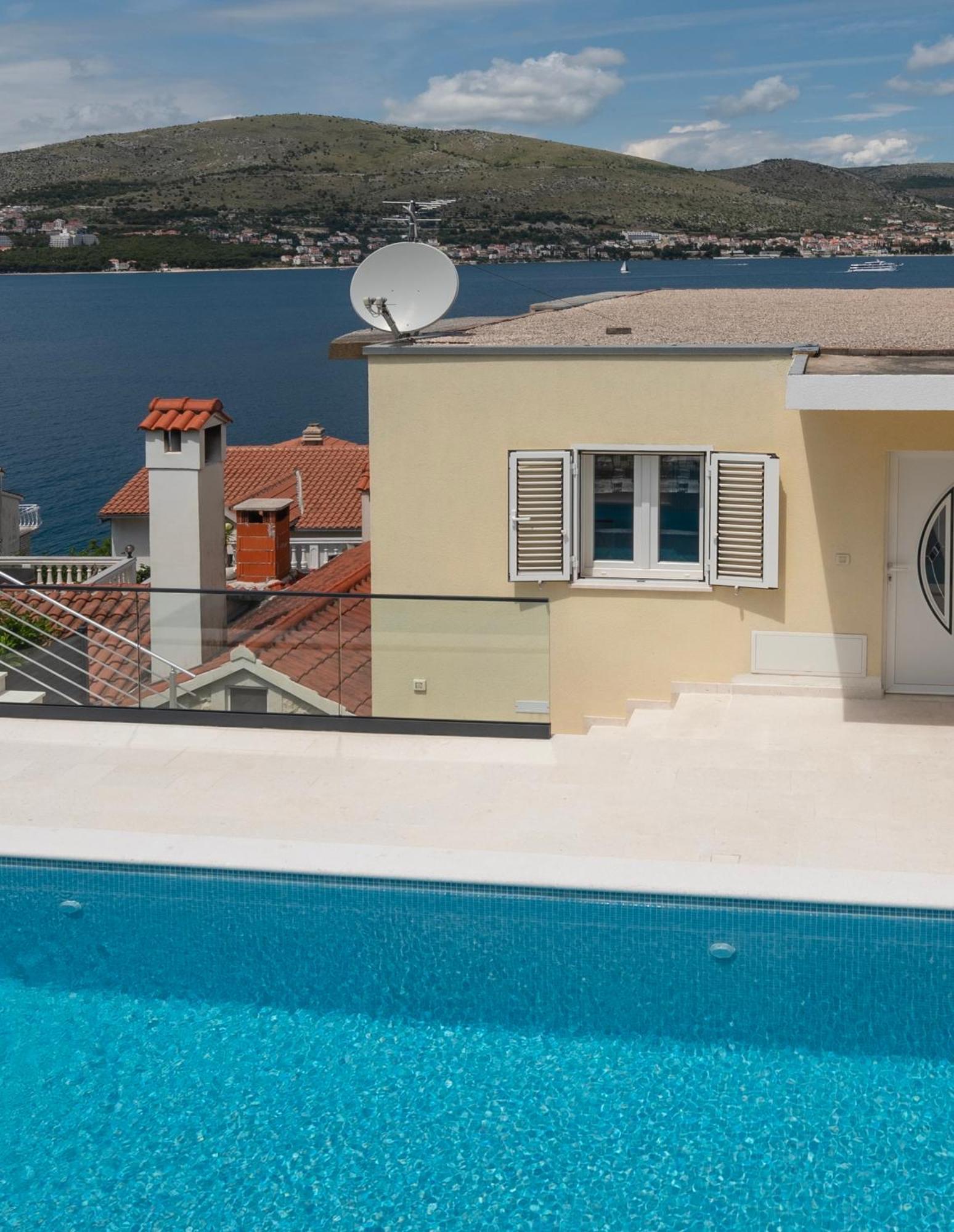 Lavanda Residence With Heated Pool Trogir Split Donji Okrug  Exterior photo