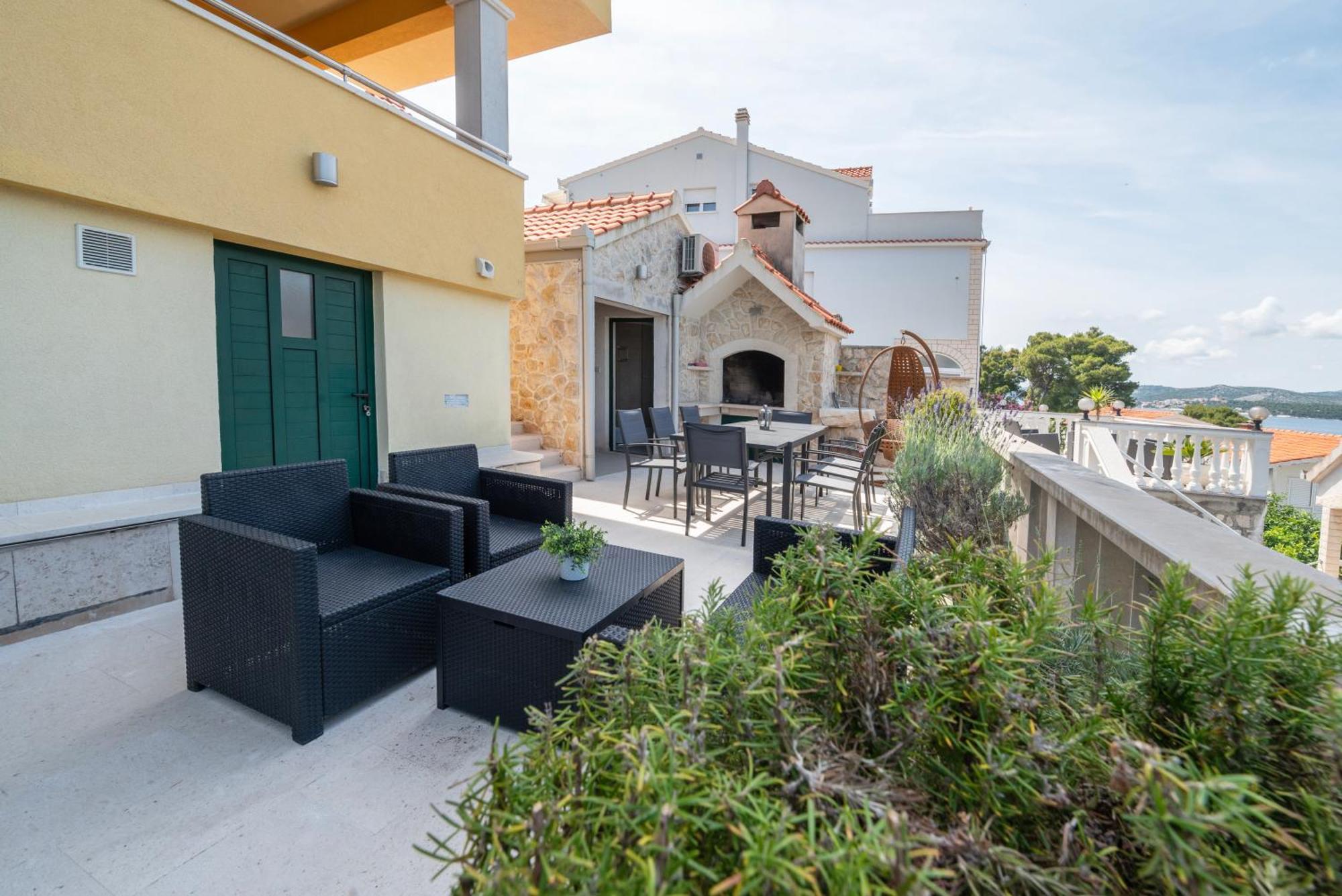 Lavanda Residence With Heated Pool Trogir Split Donji Okrug  Exterior photo